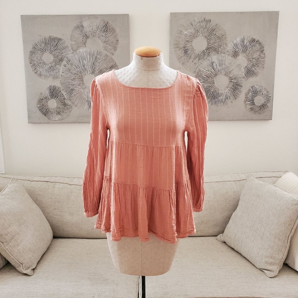 American Eagle Keyhole Back Peplum Blouse - size XS in Terra Cotta Peach